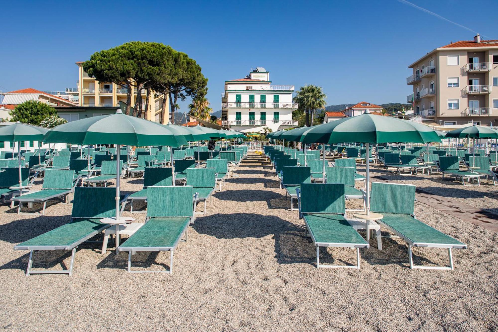 Hotel Gabriella Diano Marina Zewnętrze zdjęcie