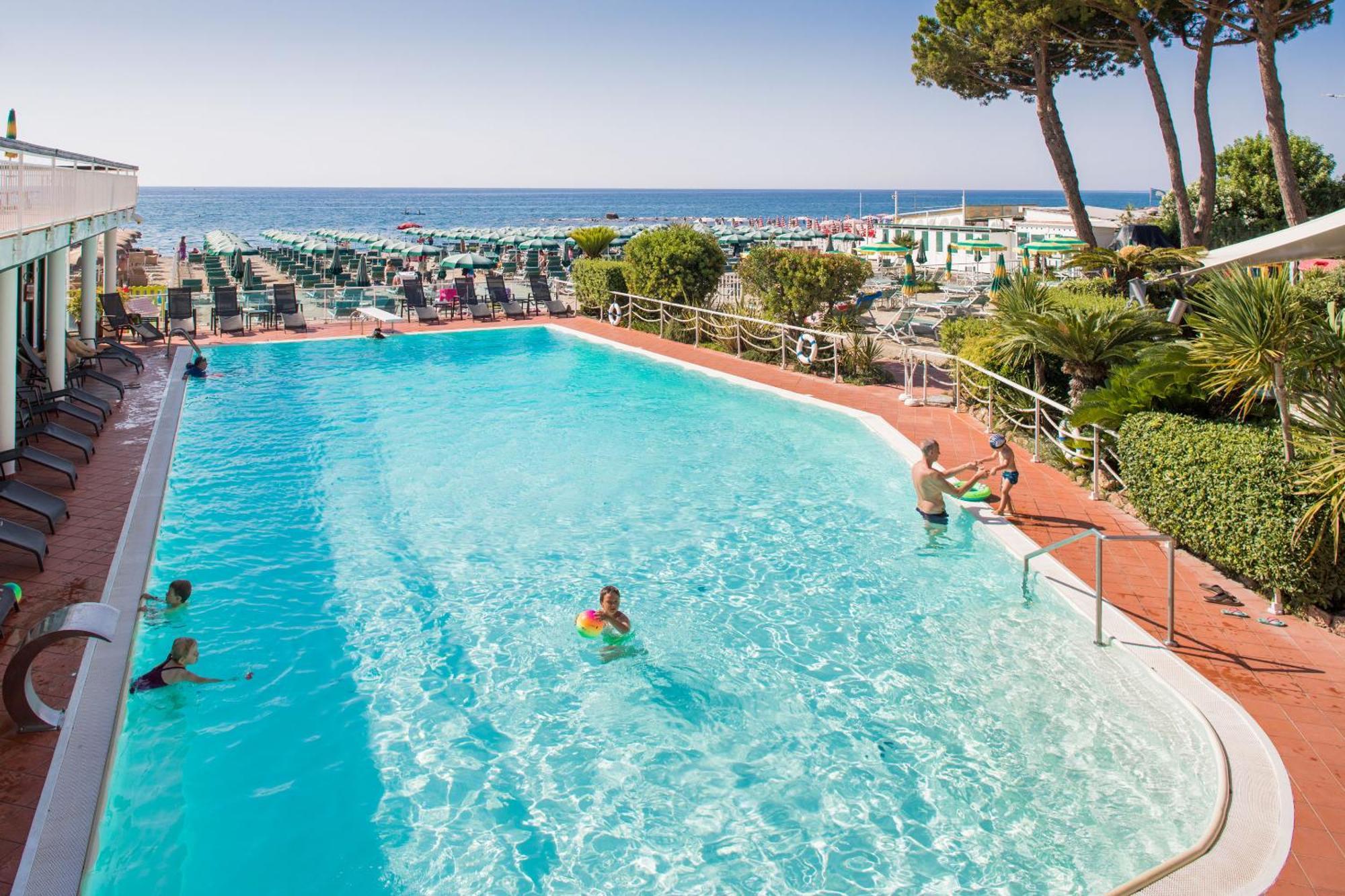 Hotel Gabriella Diano Marina Zewnętrze zdjęcie