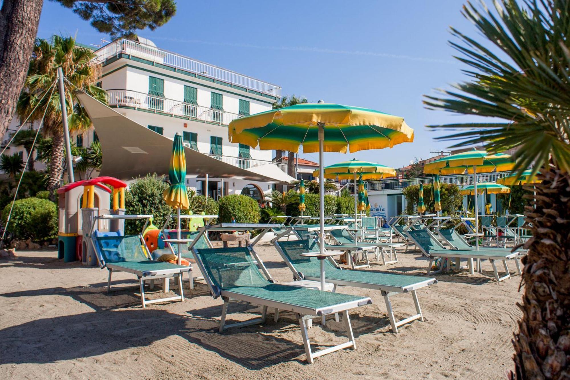 Hotel Gabriella Diano Marina Zewnętrze zdjęcie