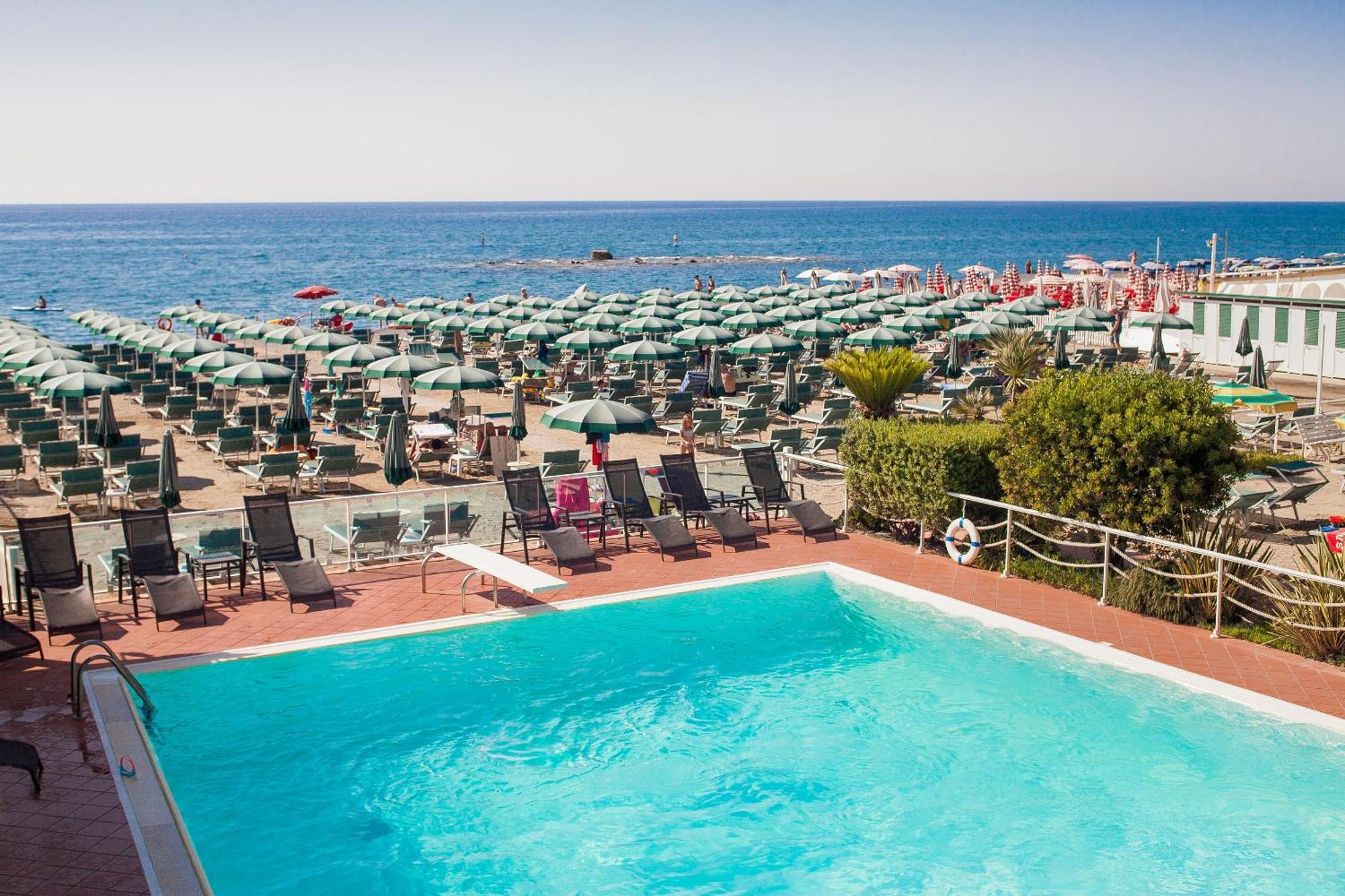 Hotel Gabriella Diano Marina Zewnętrze zdjęcie