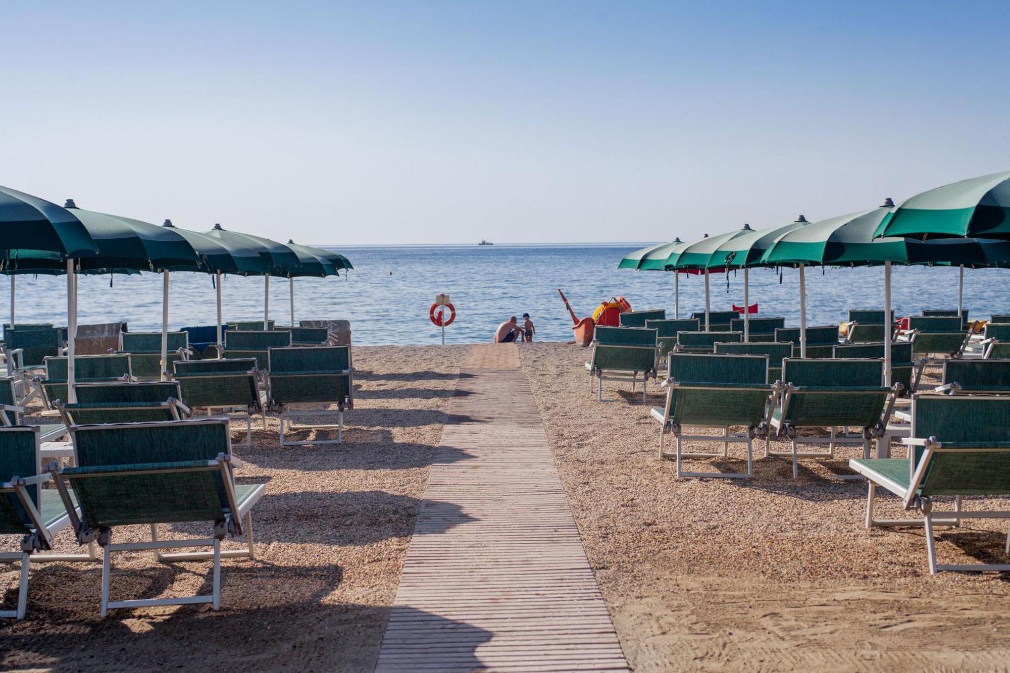 Hotel Gabriella Diano Marina Zewnętrze zdjęcie