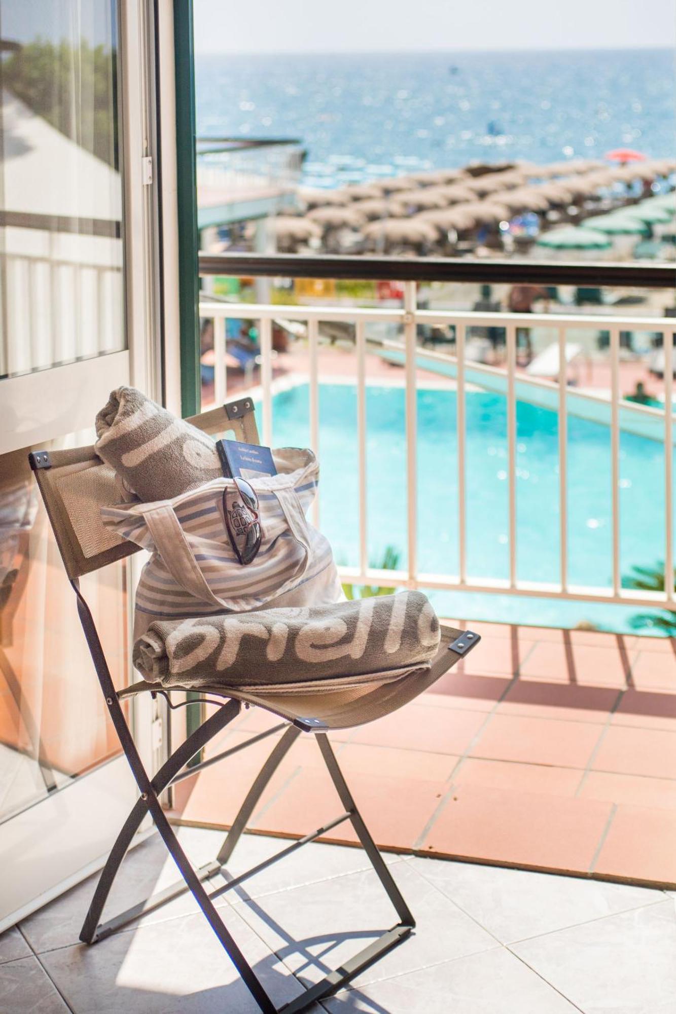 Hotel Gabriella Diano Marina Zewnętrze zdjęcie