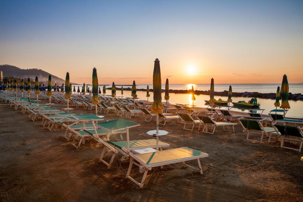 Hotel Gabriella Diano Marina Zewnętrze zdjęcie